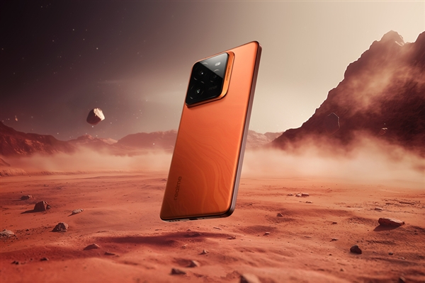 徐起上手真我GT8 Pro：去公共場(chǎng)合都鬼鬼祟祟 怕被拍